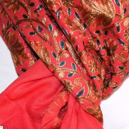 Šál exclusive vyšívaný 12