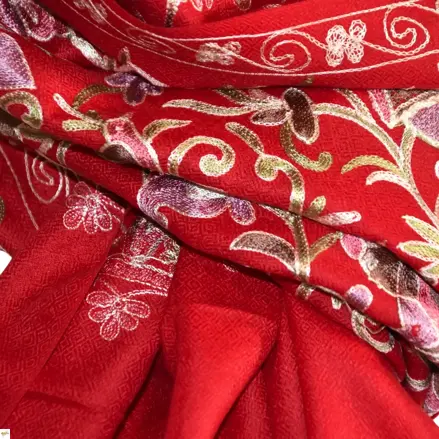 Šál exclusive vyšívaný 50