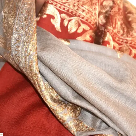 Šál exclusive vyšívaný 56