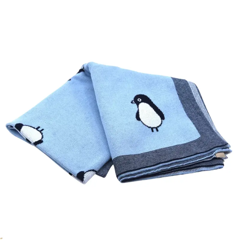Detská deka Tučniak svetlo modrá