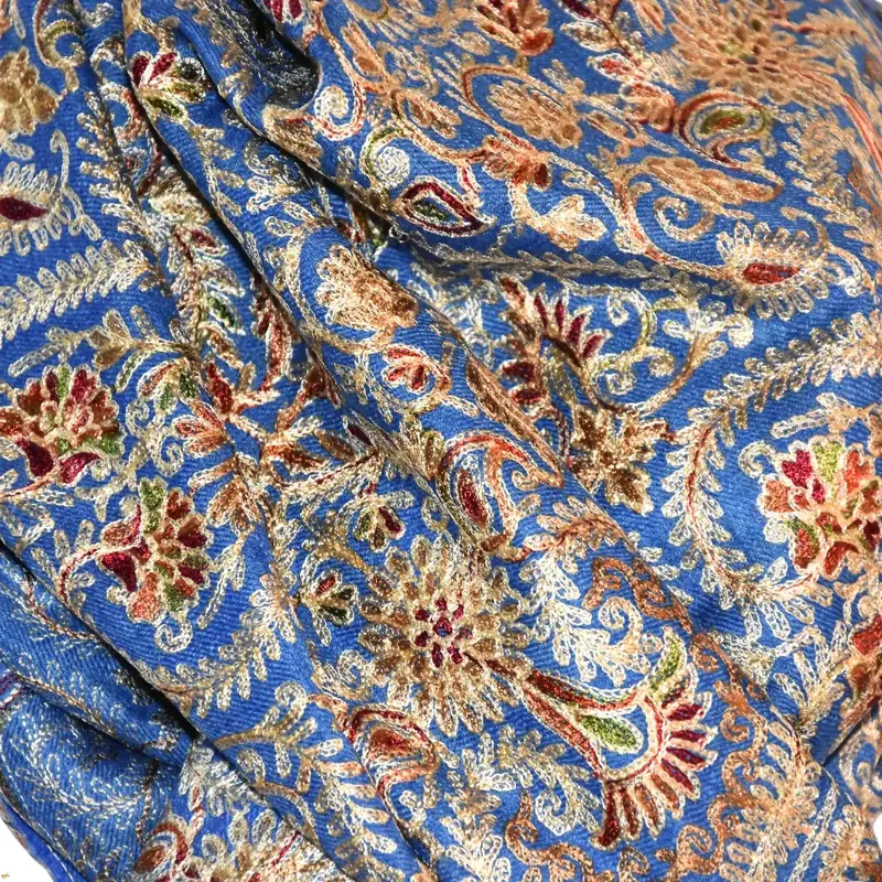 Šál exclusive vyšívaný 13