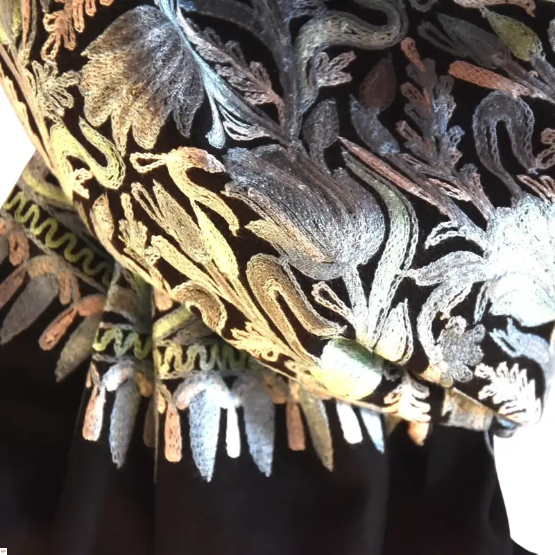 Šál exclusive vyšívaný 41