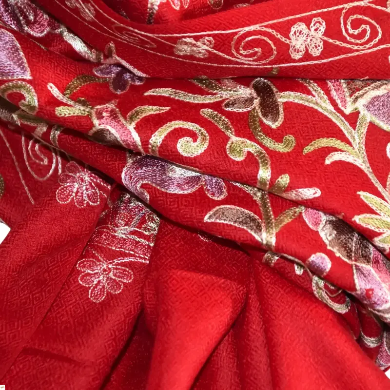 Šál exclusive vyšívaný 50